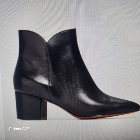 Cole Haan Black Leather "Elyse" Booties. NIB. Size 5.5 - Picture 1 of 13